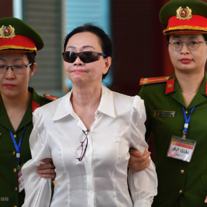 Bà Trương Mỹ Lan bị tòa tuyên án tử hình ngày 11-4